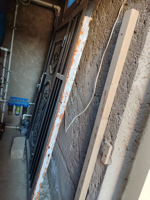 Самарканда темир ешик сотилади холати янгидек