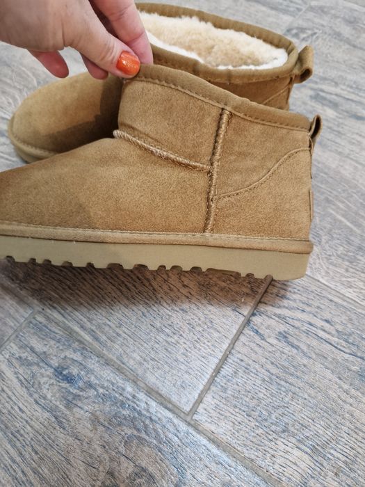 Cizme ugg mini noua nr.39