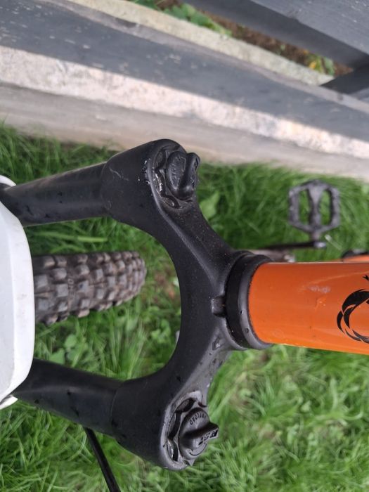 Vând bicicletă pentru adulti