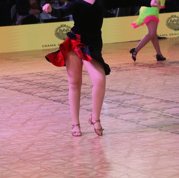 Vând rochie dans sportiv!