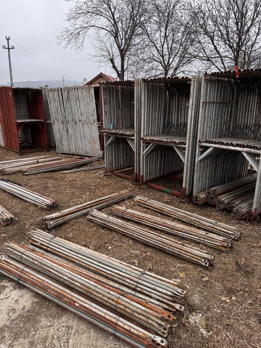 Schela metalica italiană