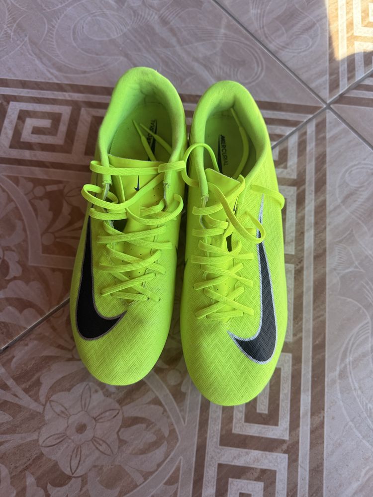 Калеври nike 40 номер