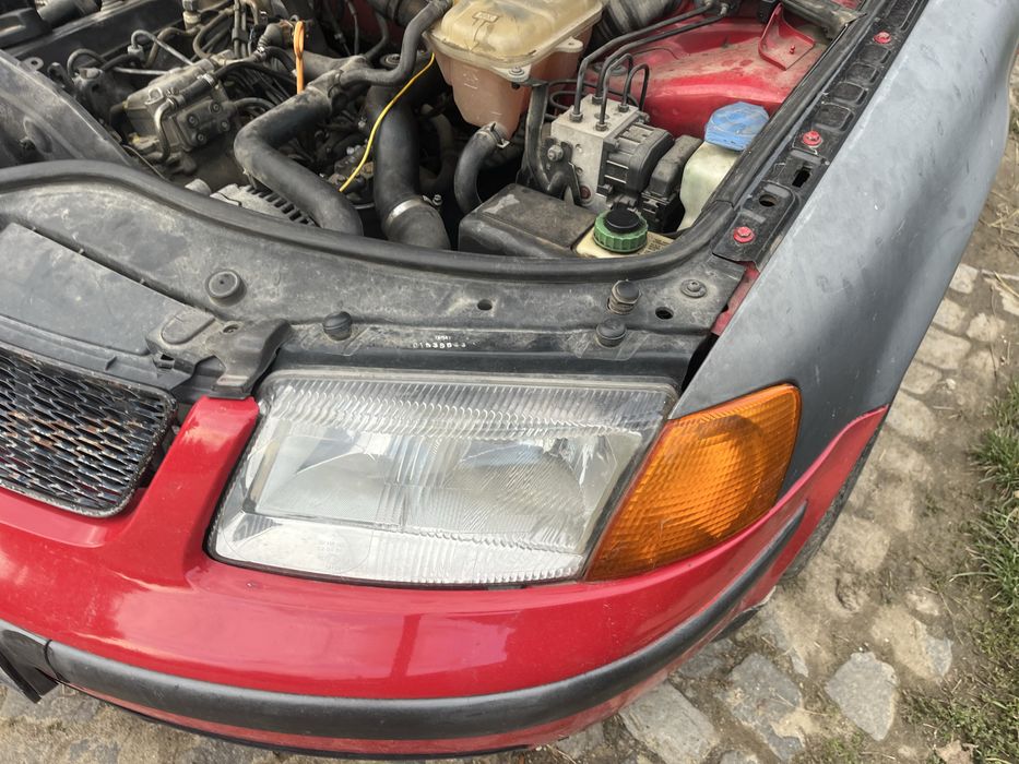 Faruri vw passat b5 in stare foarte buna