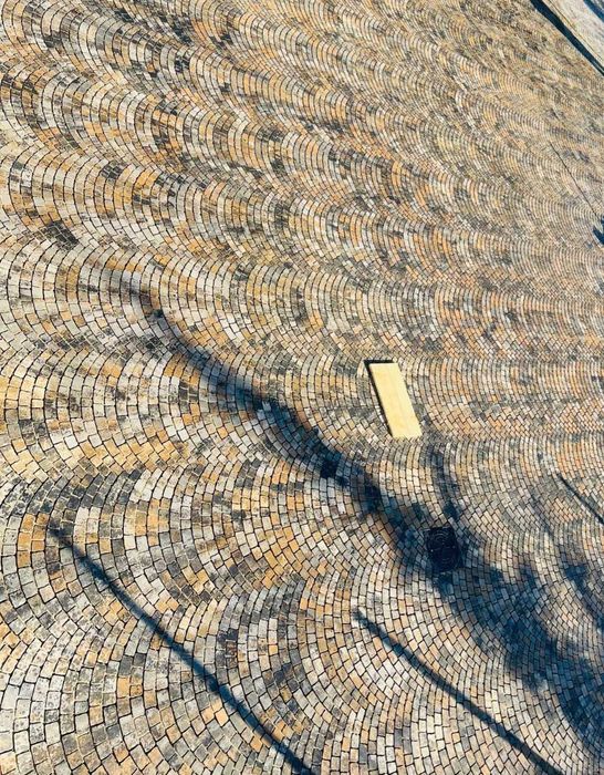 Amenajări cu pavaje.