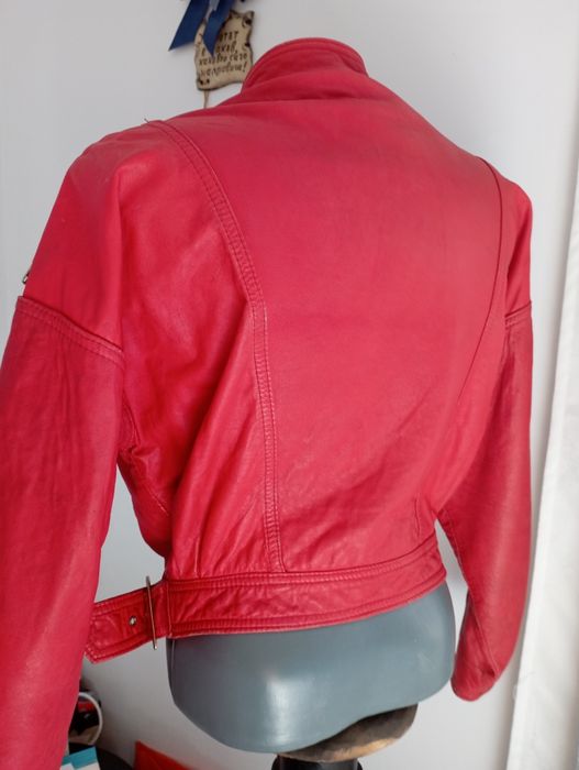 Дамско кожено яке