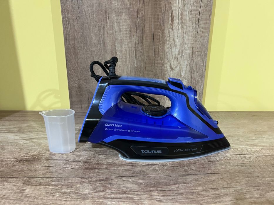 Мощна парна ютия Taurus Quios 3000 W