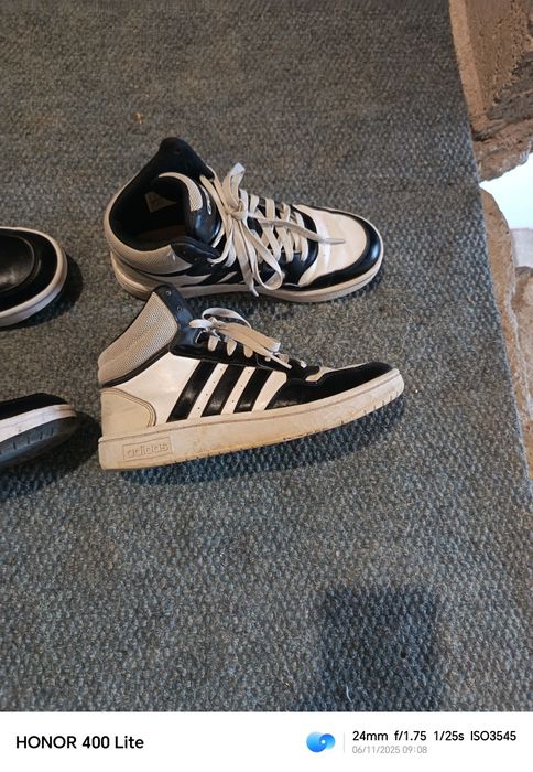 Маратонки Адидас