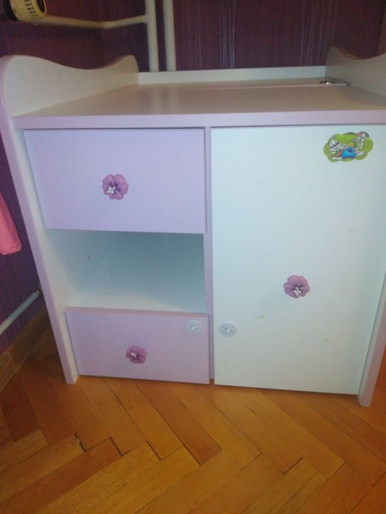 СПЕШНО -  Ракла с шкафшета за детска стая