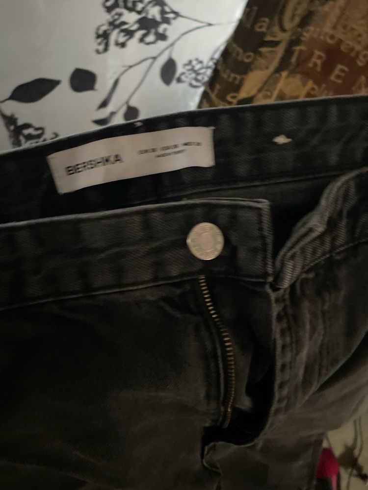 blugi bershka baggy