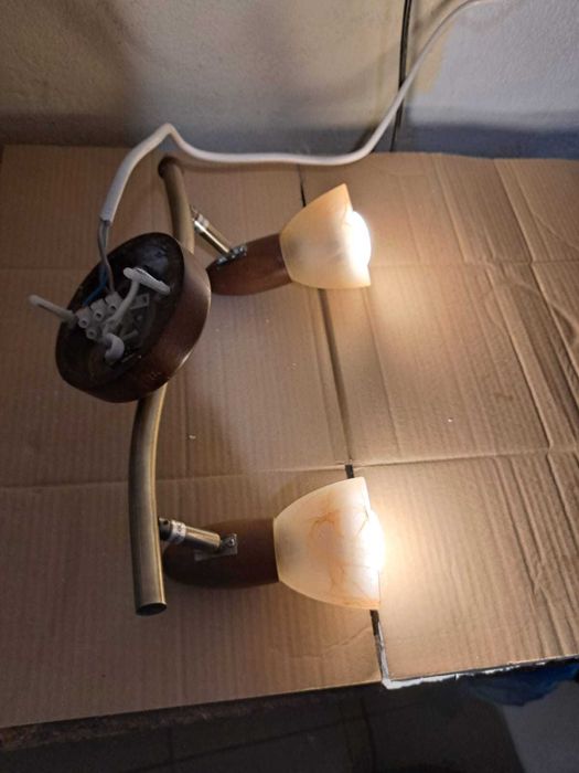 Corp iluminat veioza