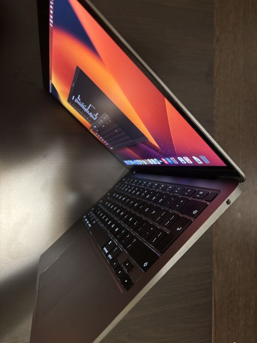 Macbook air M1 2020 space gray 256gb ssd 8gb ram