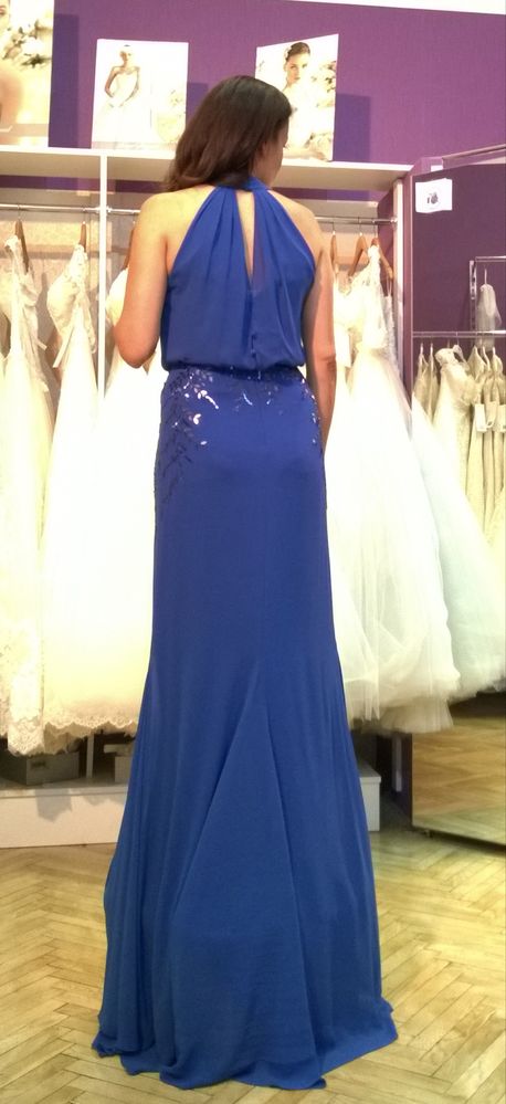 Rochie de seară superbă, pregătită de petrecere!