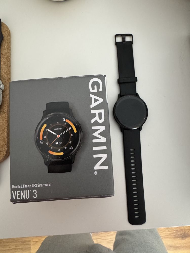 Garmin Venu 3, 45 mm, 1.4'', Slate Black/Silicone (в гаранция)