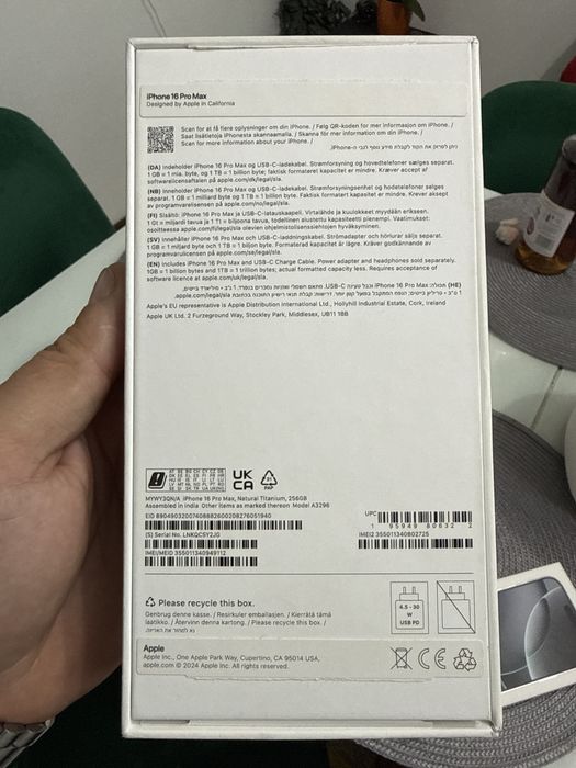 Telefon mobil Apple iPhone 16 Pro Max, 256GB, 5G, Natural Titanium