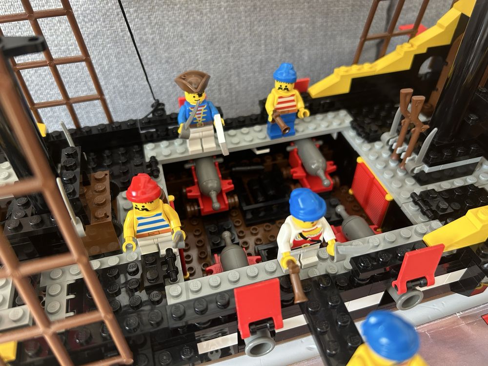 Lego Pirates Black Seas Barracuda (Dark Shark) 6285