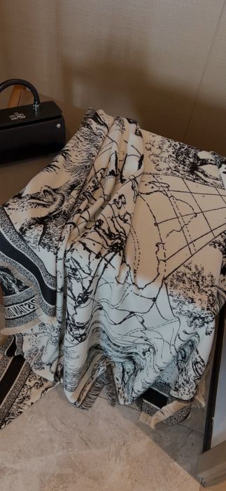 Fular Christian Dior, model 2026