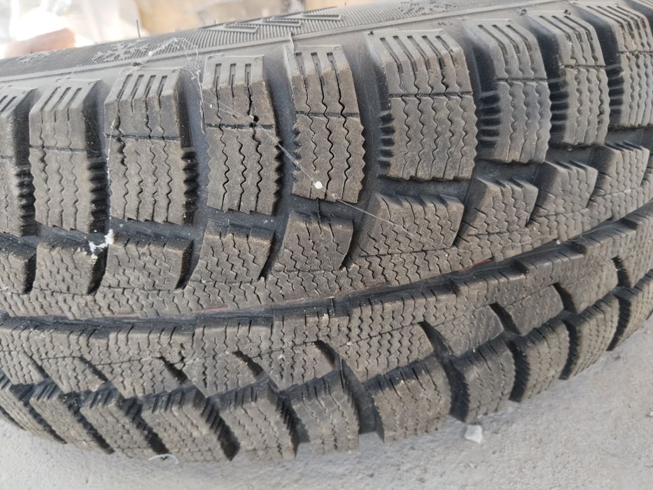 Шина комплект 195 65 размері 15