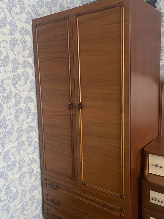 Продам шкаф для одежды