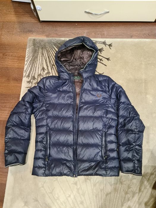 Geaca toamna Fred Perry London măsură m ,merge ok și L ,originala Uk