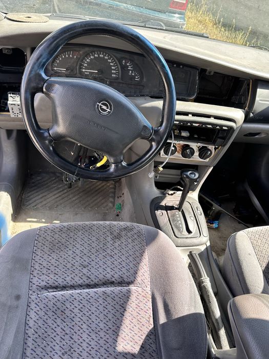 Opel Vectra B 1.6 16v 101 к.с. автоматик – на части