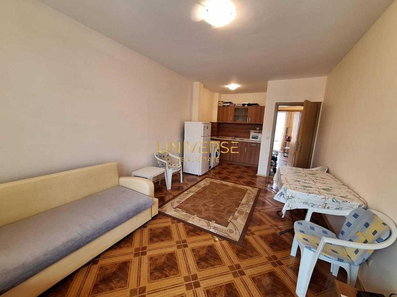 Продава се Двустаен апартамент в к.к. Слънчев бряг - 64 кв.м за 1016 €/кв.м - Снимка #2