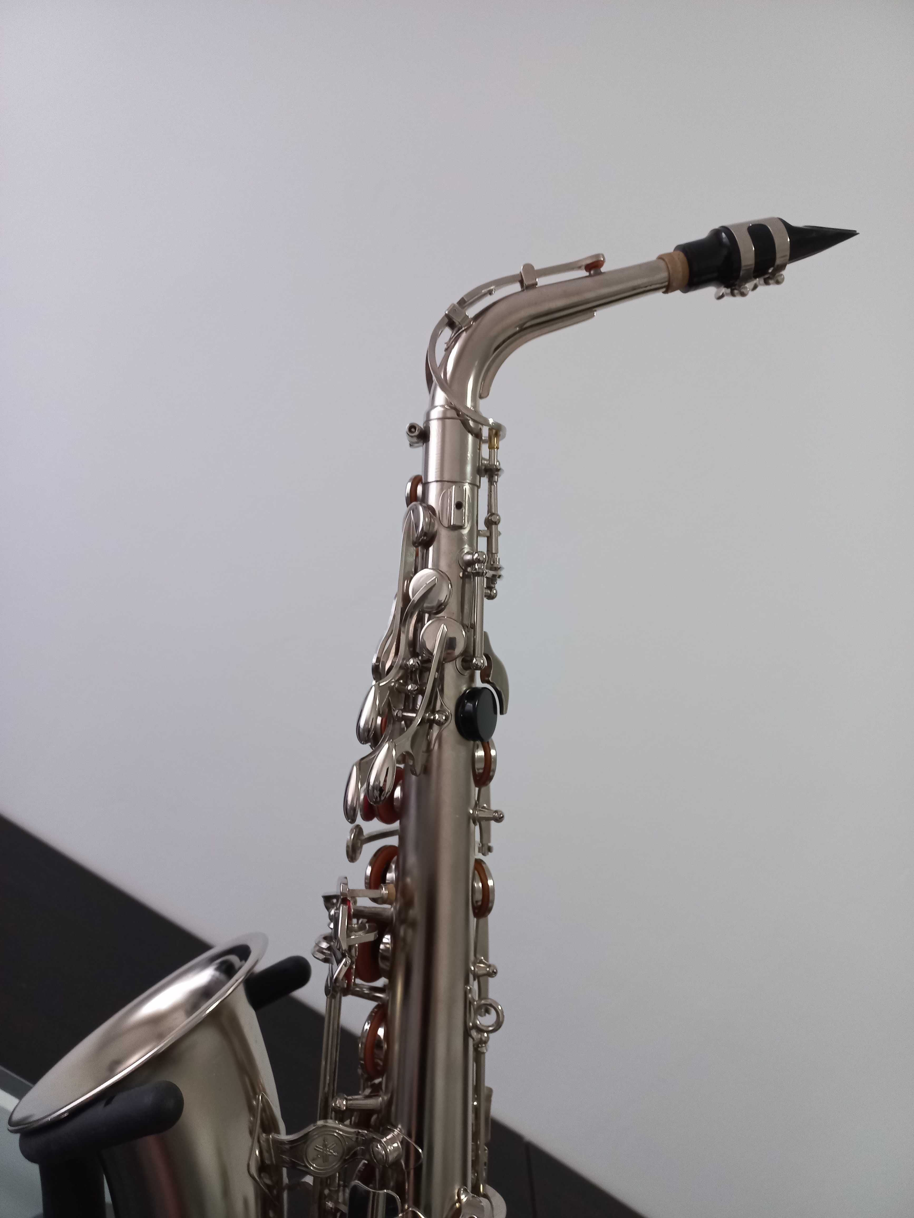 Saxofon Yamaha yas 25 argintat FARA ZGARIETURI