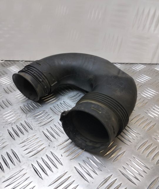 Tub  tubulatura admisie aer 1k0129618 Volkswagen VW Passat B6