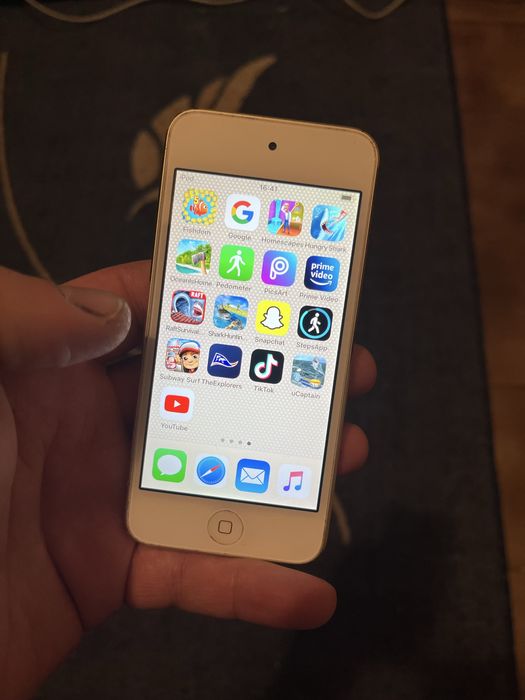 iPod touch 6-th generation