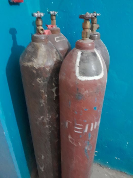 Балон под гелий продам