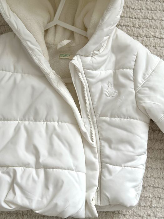 Чисто ново бебешко яке Benetton 0-4месеца