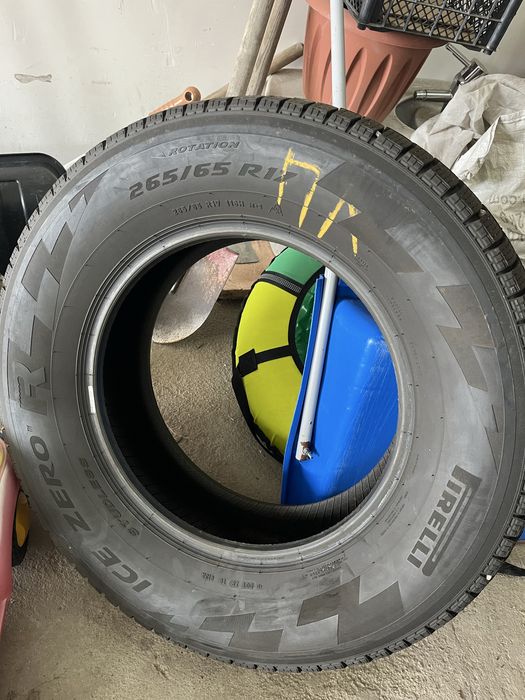 Шины Pirelli зима 265/65 R17 Prado