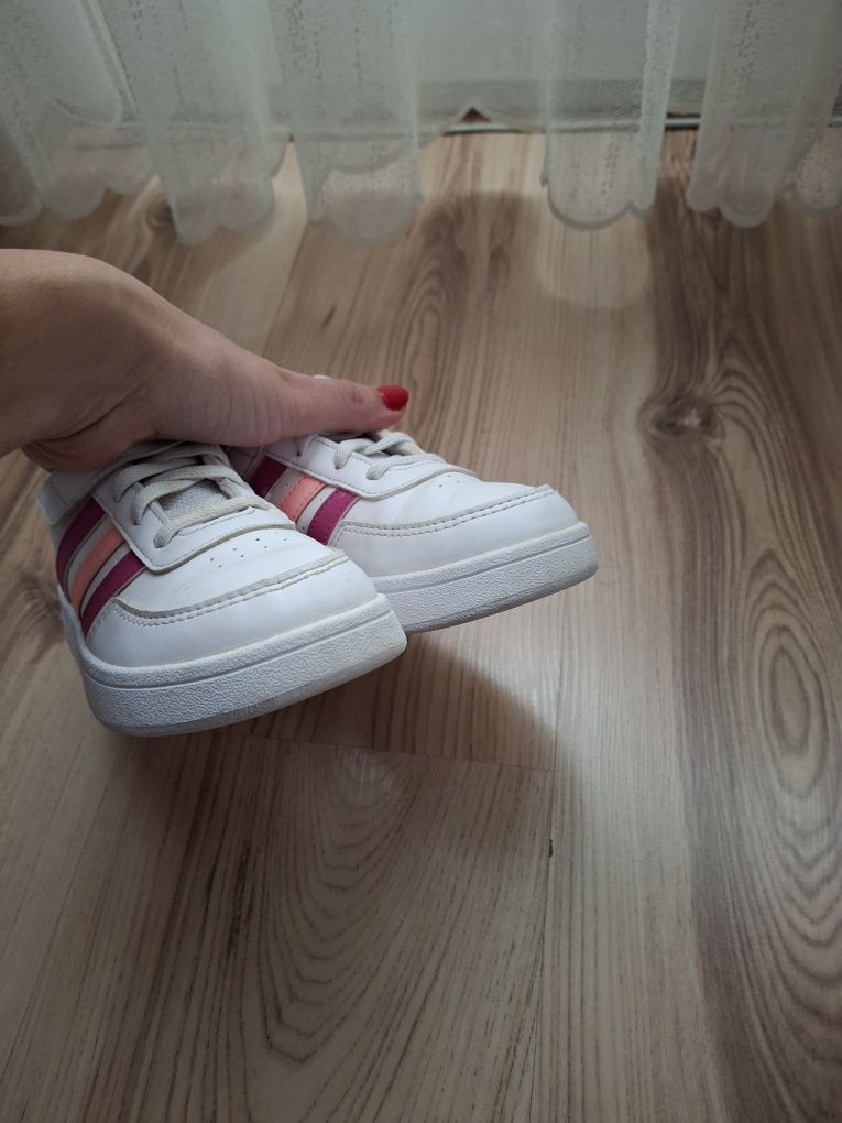 Adidas оригинални маратонки
