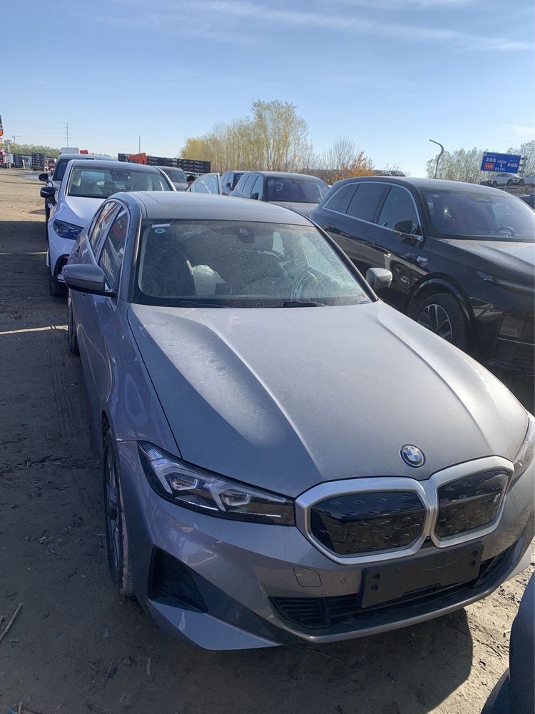 BMW i3 eDrive 35 L В наличии 2024 Ташкент. Подогрев сидений..