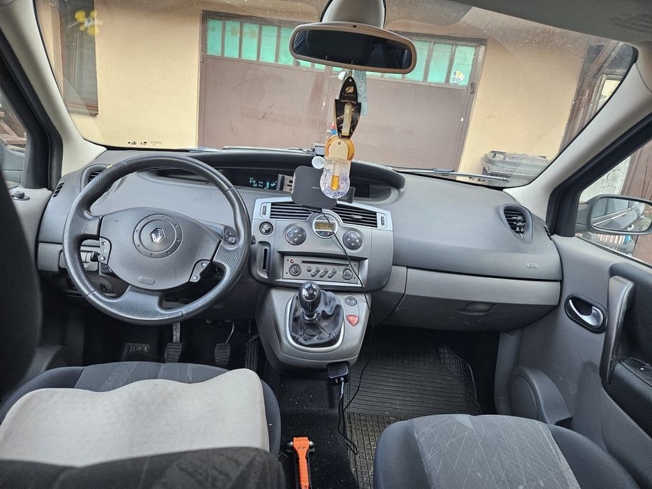 Renault grand scenic