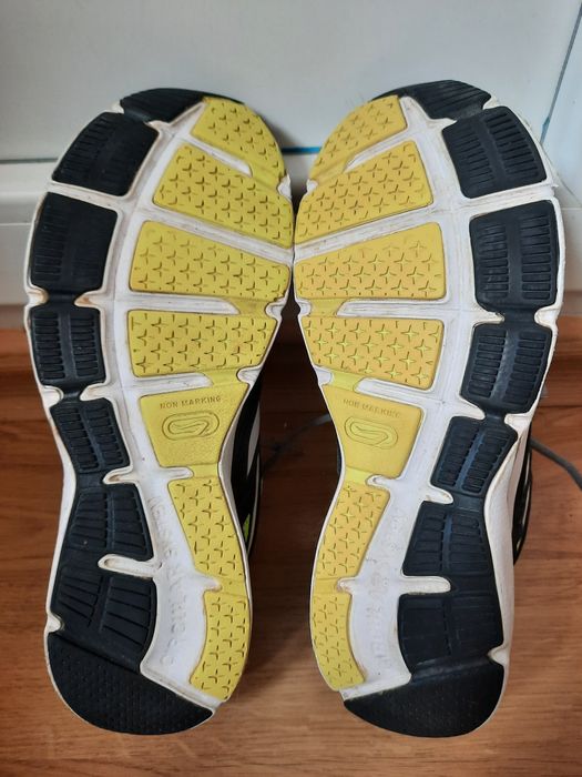 Încălțăminte Alergare Kiprun Negru-Galben - Marime 41 (28 cm)