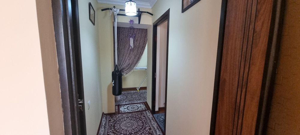 Vatniyda 2 xonali uy sotiladi