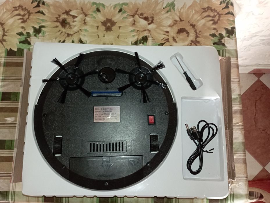 robot-aspirator Cleaning-Clean