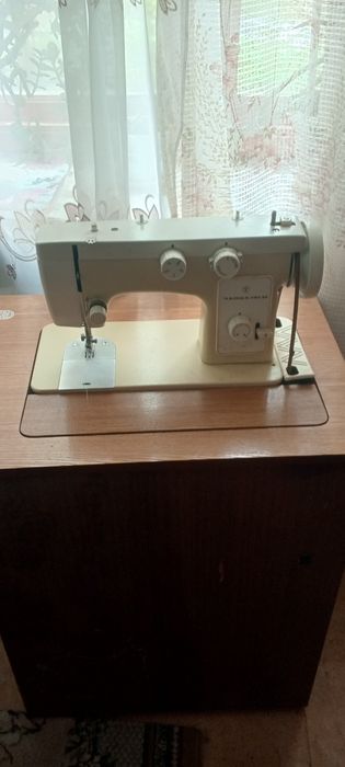 Швейная машинка чайка