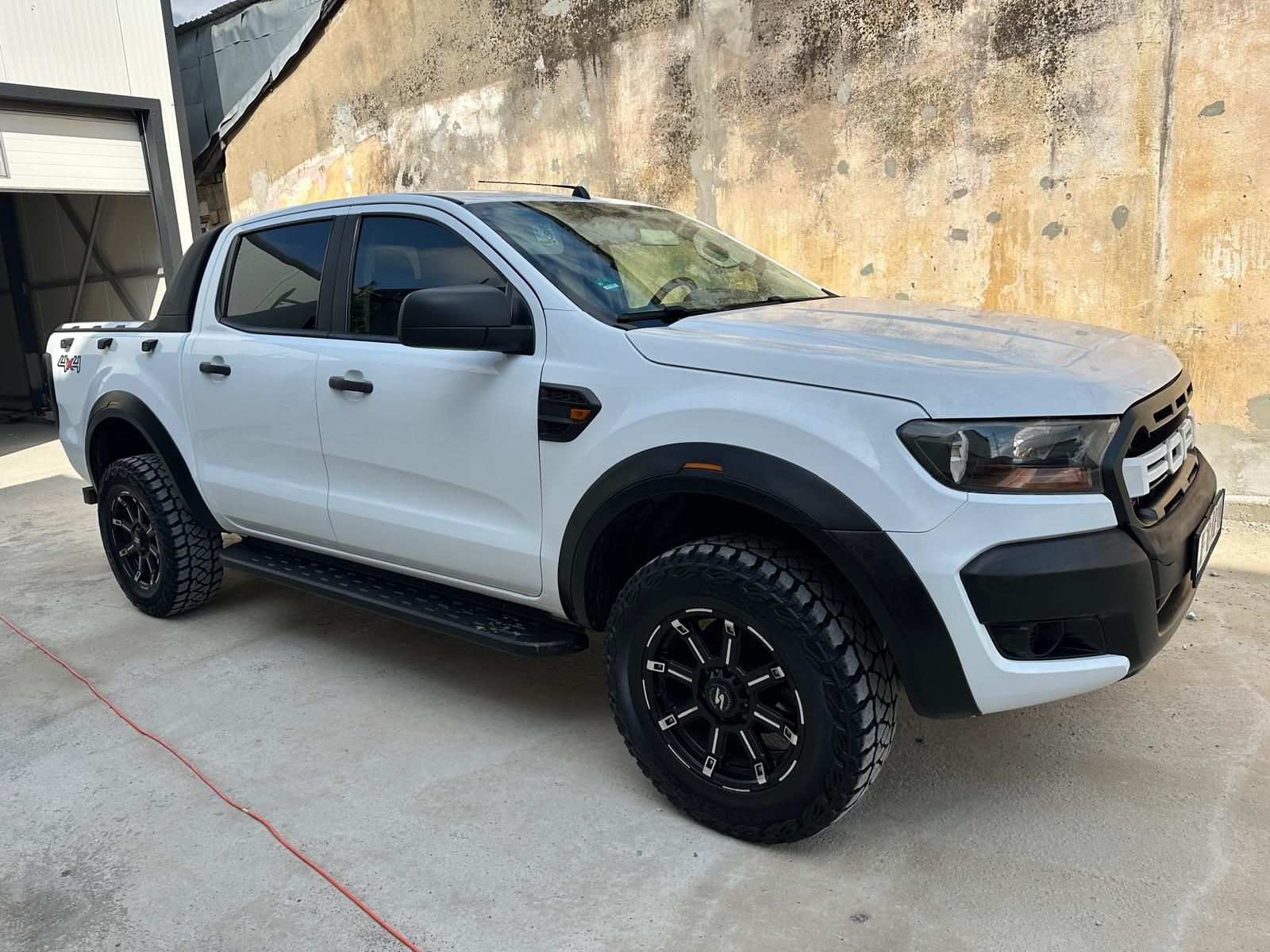 Vând Ford Ranger