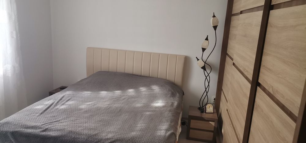 Văd apartament 3 camere