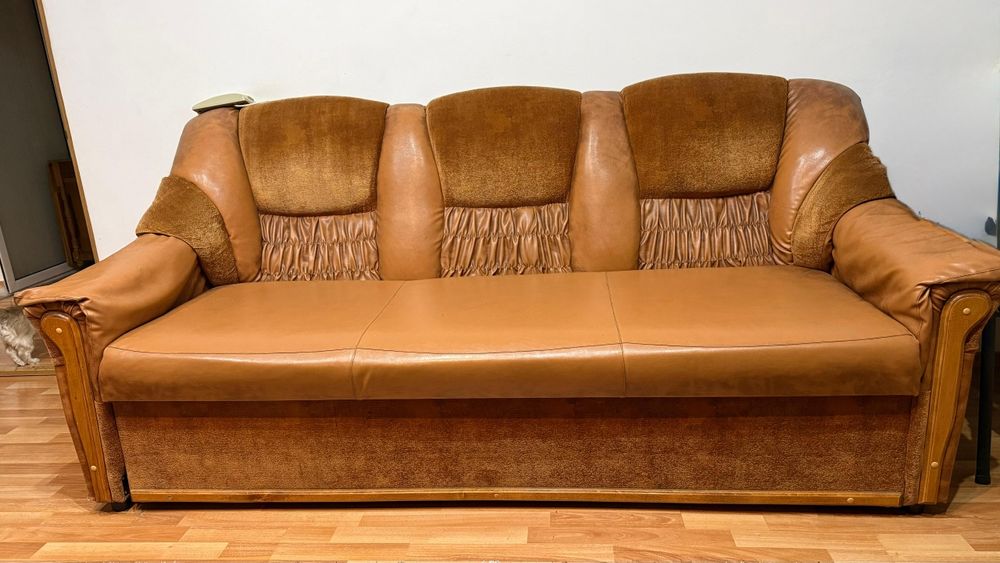 Vând mobila sufragerie completa