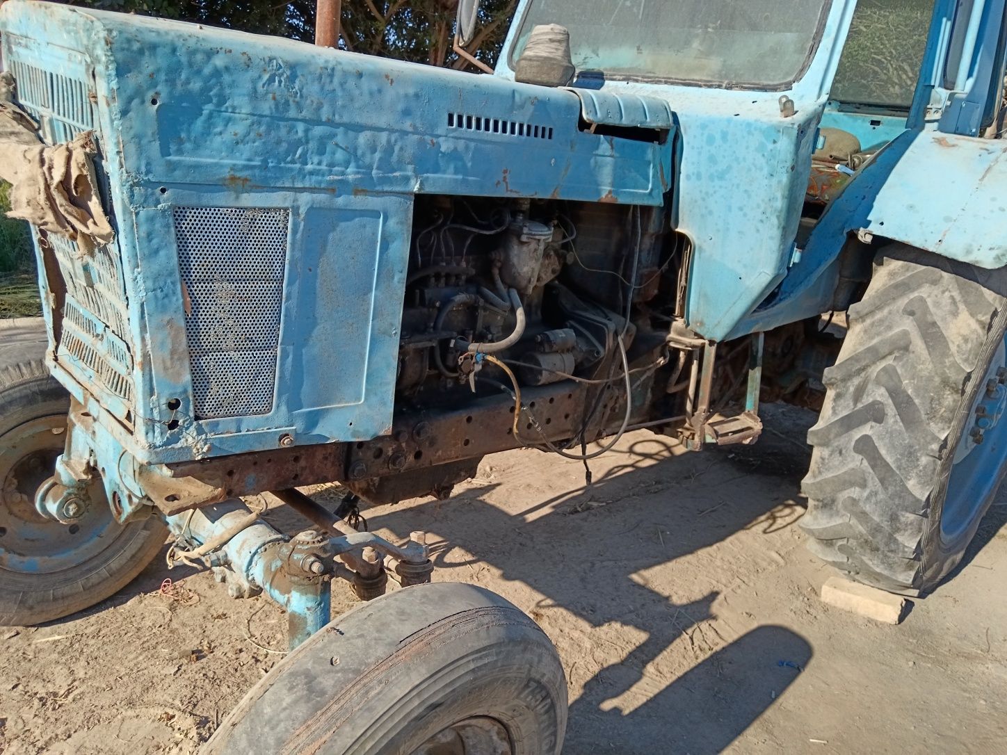 MTZ 80 1988 yil ishlab chiqarilgan