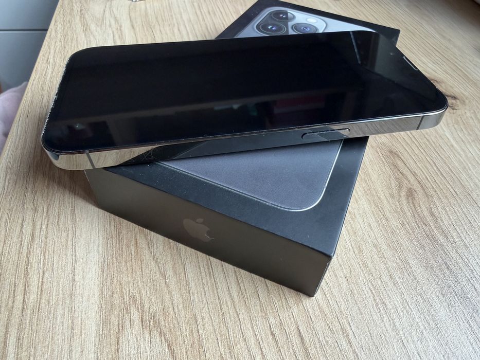 Телефон iPhone 13 Pro