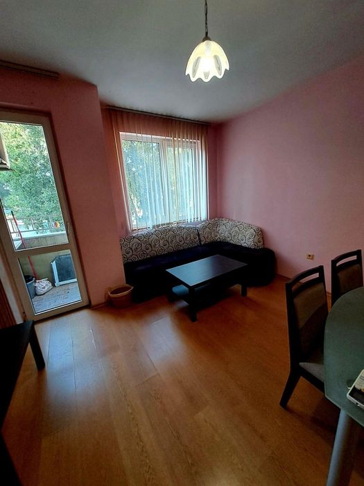 Дава се под наем Двустаен апартамент в Варна, Колхозен пазар - 55 кв.м за 358 € - Снимка #1