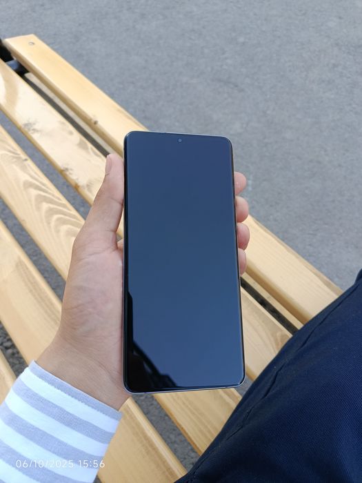 Samsung S20 Plus 5G 12/256 GB. IMEI roʻyxatdan oʻtgan