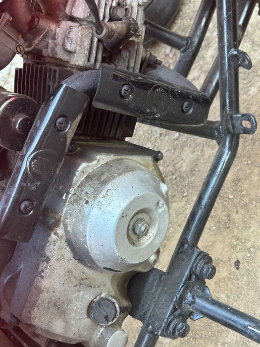 Atv quad toate piesele noi mai puțin motoru mai multe detalii în pv
