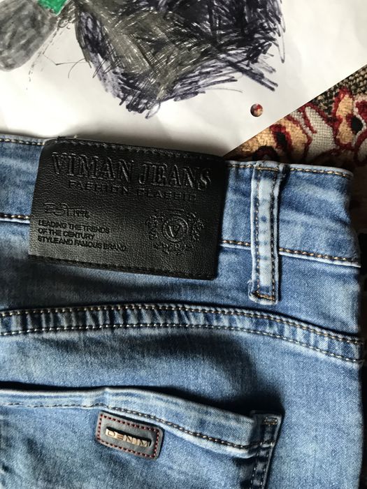 Blugi de bărbați mărimea de 32