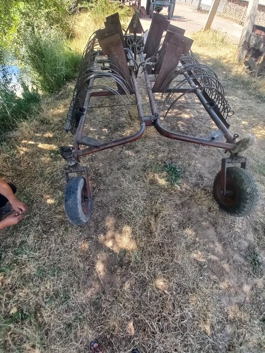 Трактор сотилади