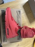 Продавам дамски маратонки Nike air max i Elesse