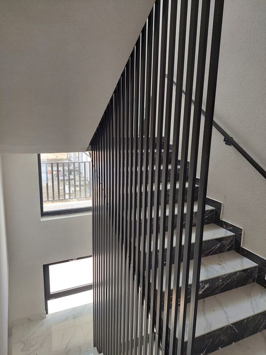 Porți, garduri, balustrade metalice